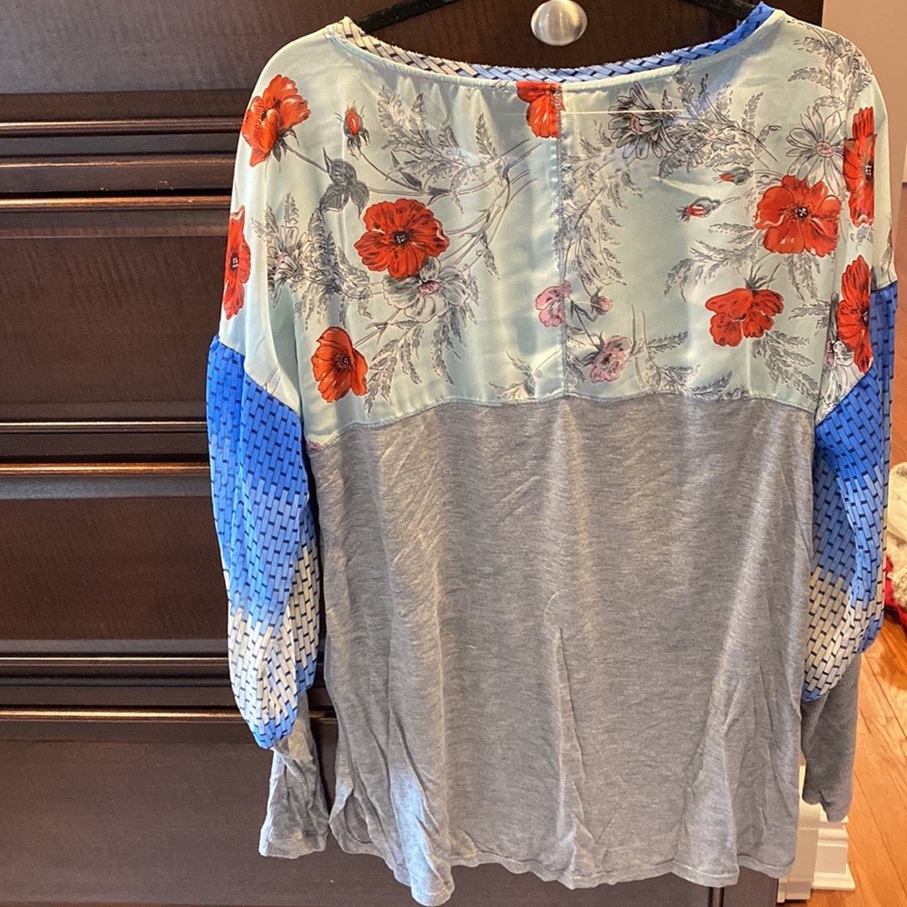Anthropology Long sleeve tee - Picture 3 of 3